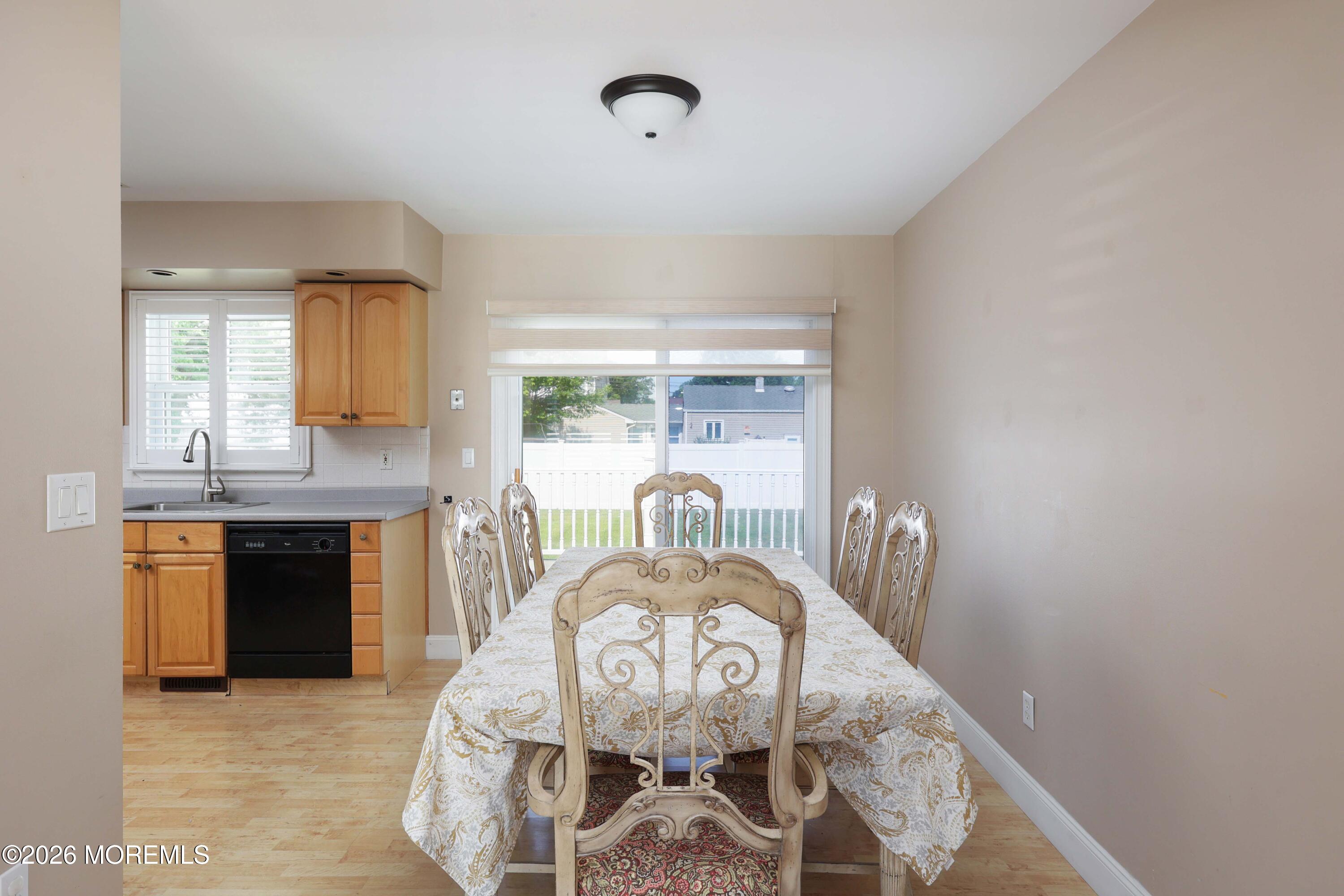 112 Minturn Road Toms River, NJ 08753 - Photo 10 of 30 8