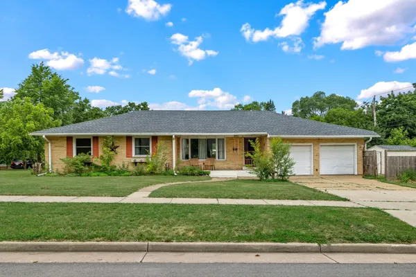 $349,900 | 334 Margaret Street, Eau Claire, WI 54701