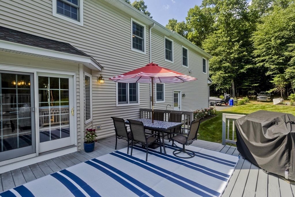 338 Bennett Road Hampden, MA 01036 - Photo 30 of 42 Gallery Image 30