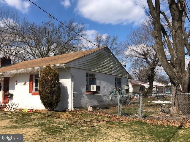 31 Spring Street Bridgeton, NJ 08302 - Photo 2 of 3 Gallery Image 2