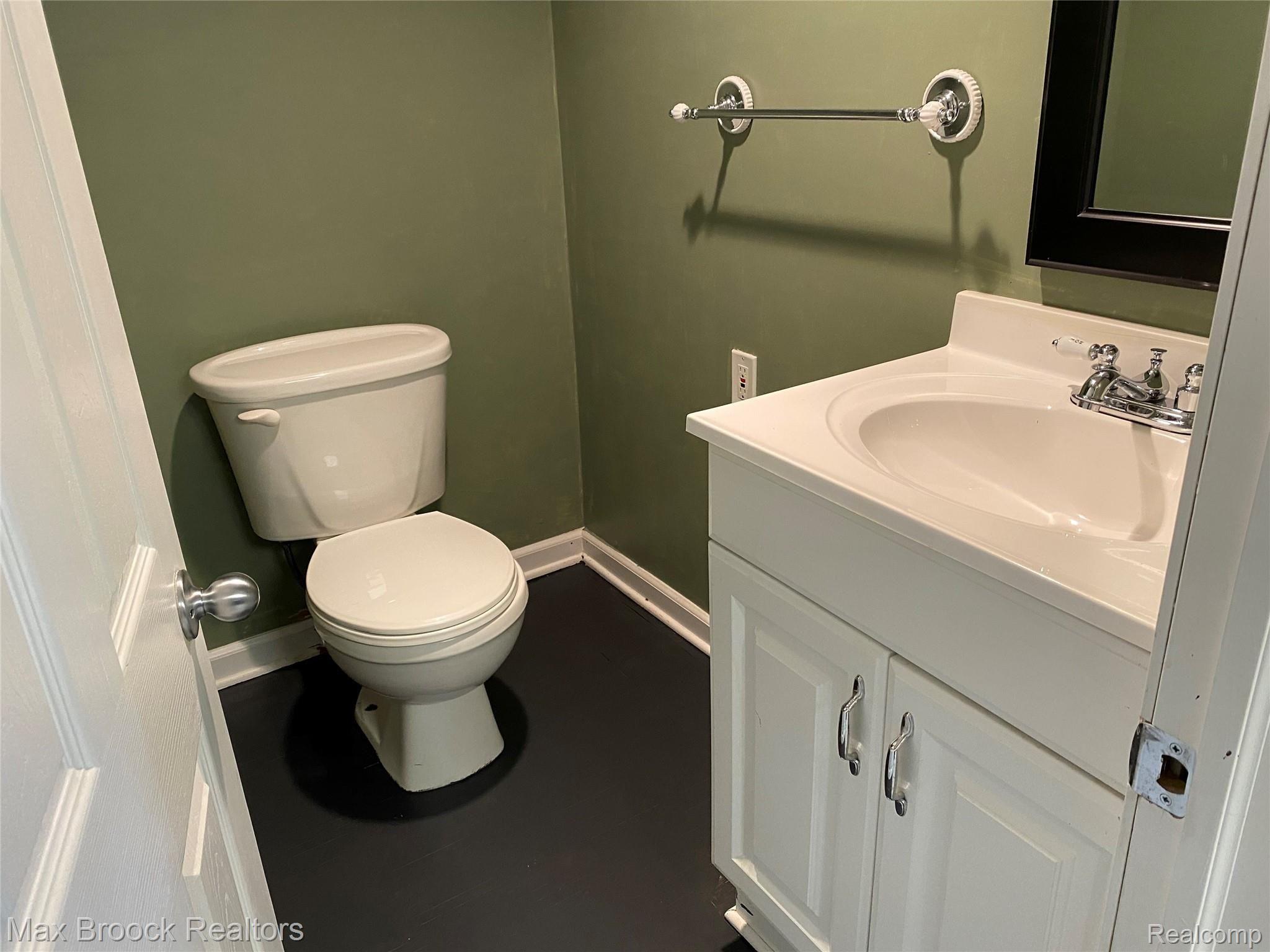 1272 Villa Road Birmingham, MI 48009 - Photo 22 of 26 Basement Lav