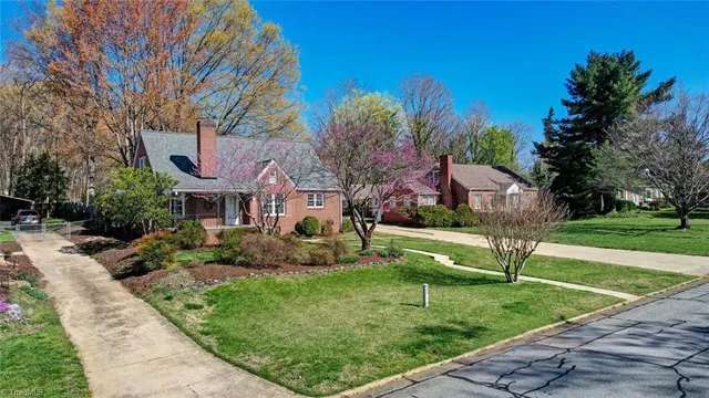 $334,000 | 612 Parkway Boulevard, Reidsville, NC 27320