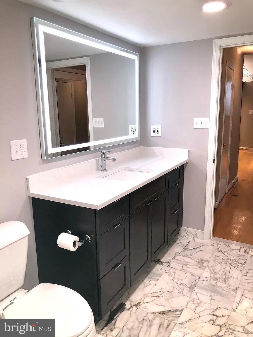 1101 South Arlington Ridge Road, Unit 913 Arlington, VA 22202 - Photo 10 of 39