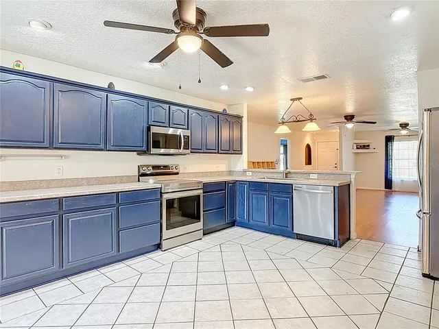 $2,200 | 111 Colomba Road, DeBary, FL 32713