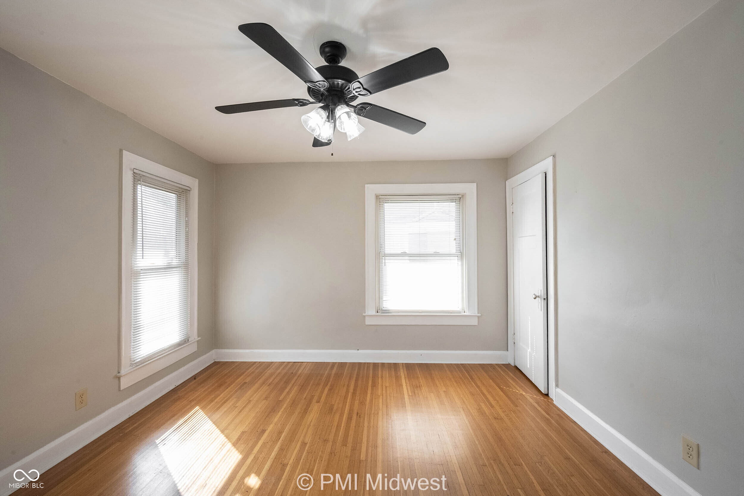 3945 Central Avenue Indianapolis, IN 46205 - Photo 15 of 26