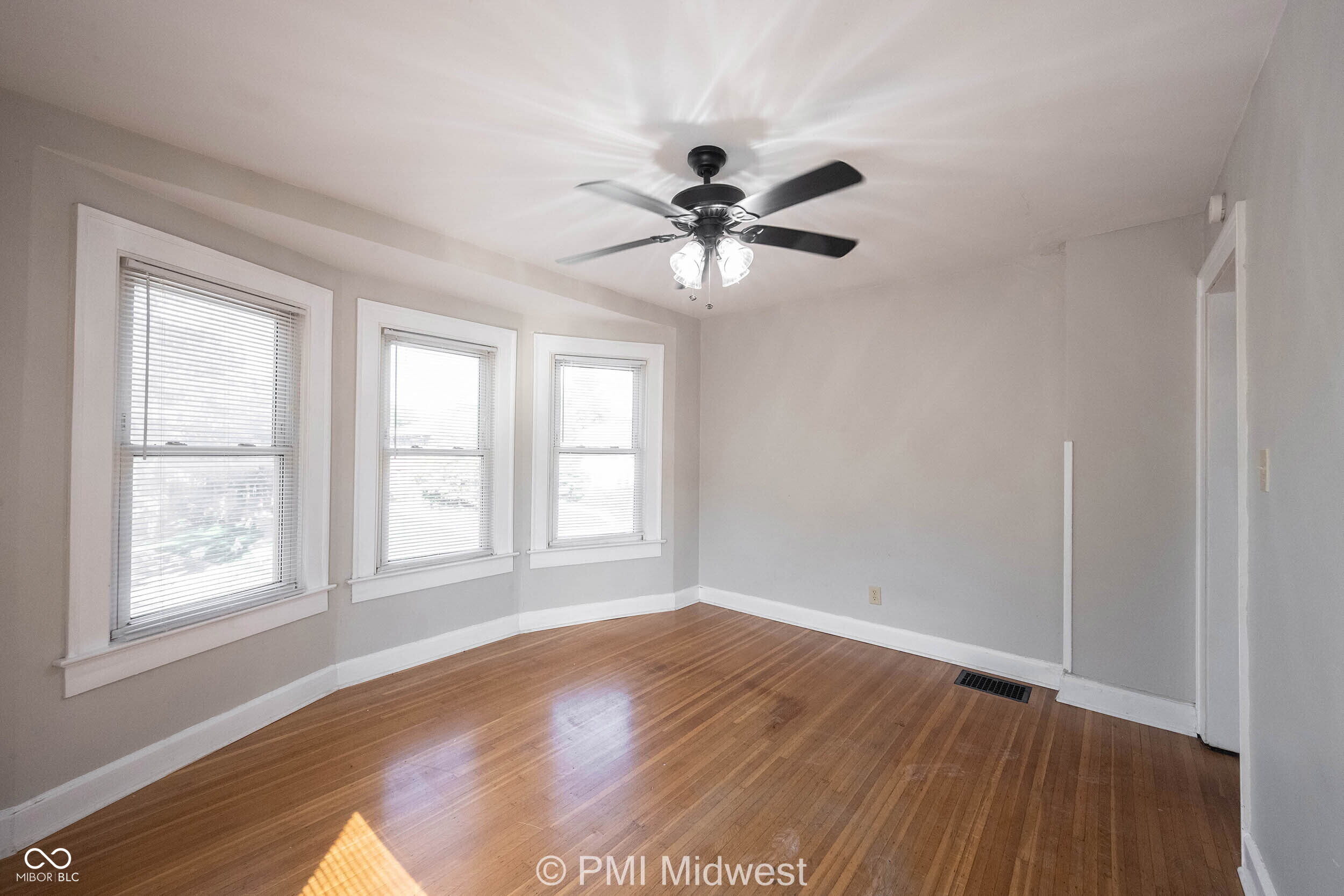 3945 Central Avenue Indianapolis, IN 46205 - Photo 20 of 26