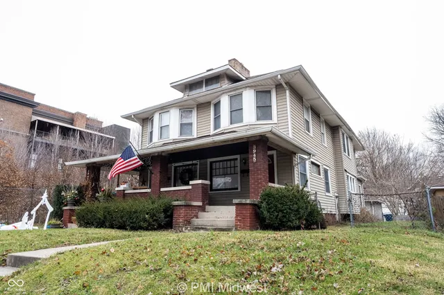 $1,449 | 3945 Central Avenue, Indianapolis, IN 46205