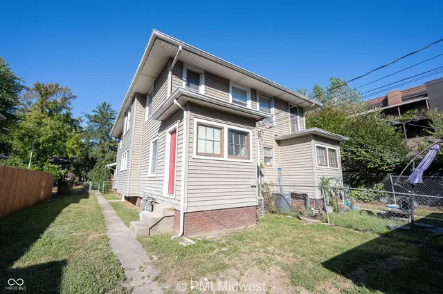 $1,449 | 3945 Central Avenue, Indianapolis, IN 46205