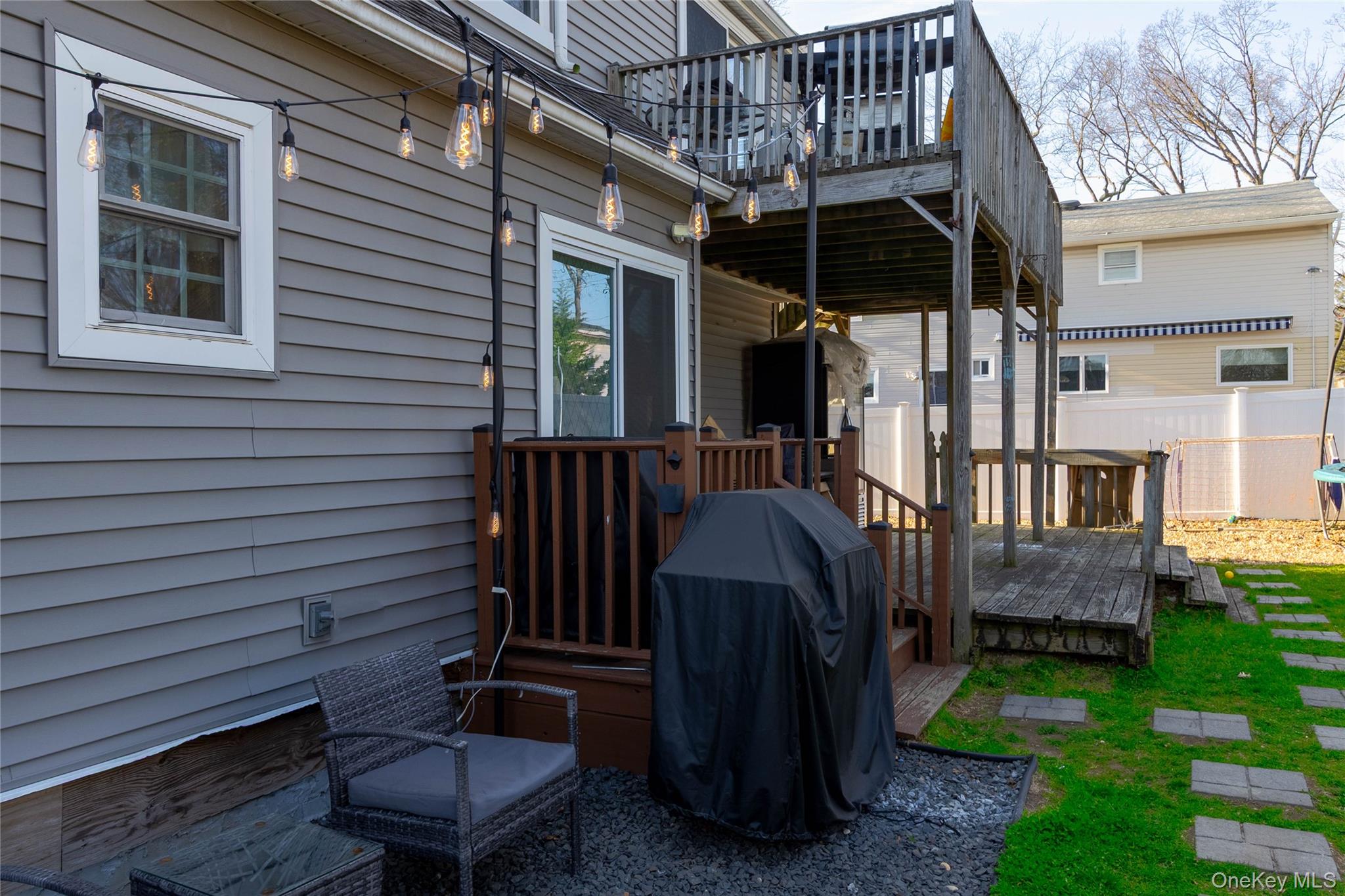 151 Cheltenham Road West Babylon, NY 11704 - Photo 11 of 12