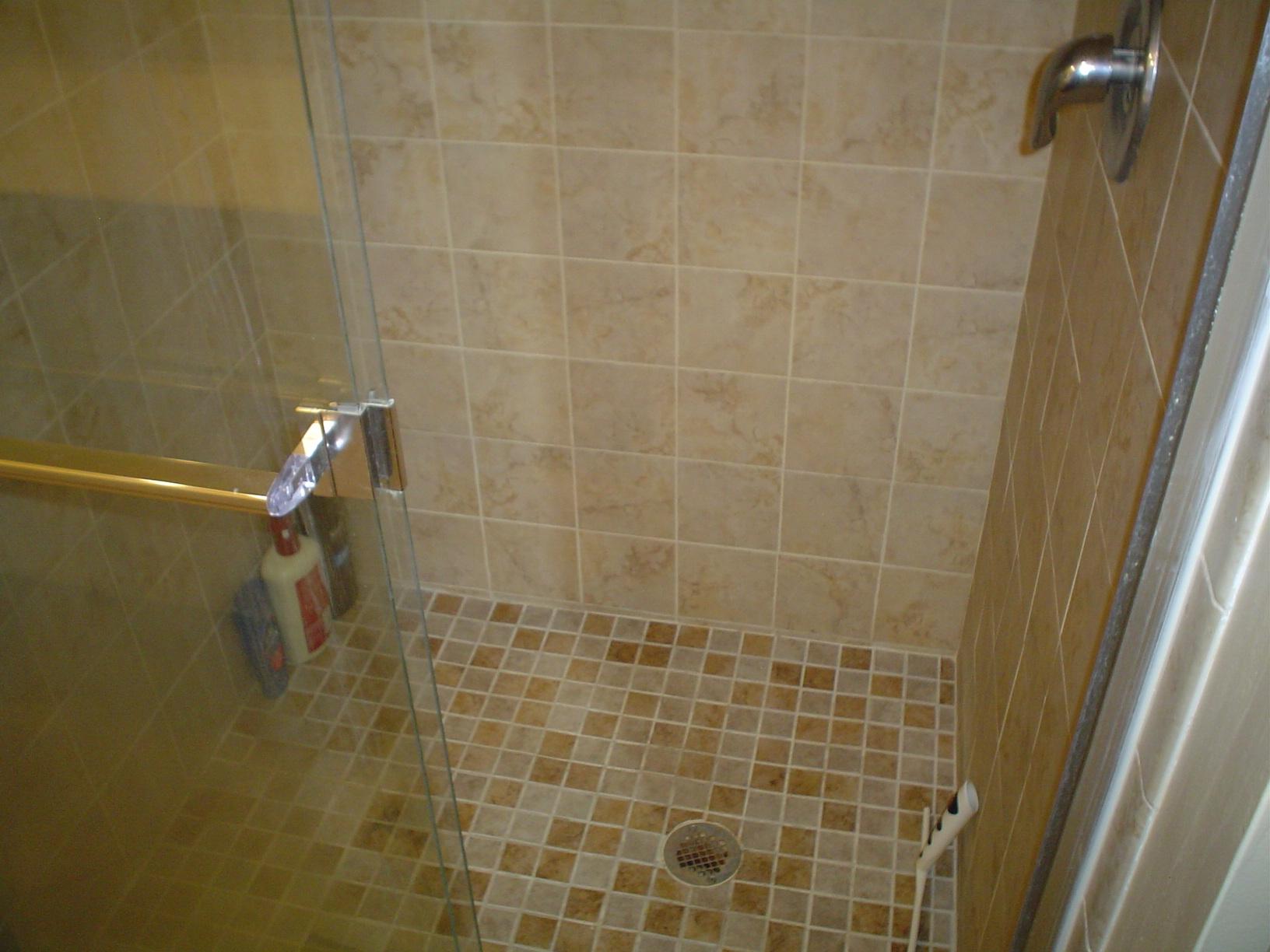 1445 Masters Circle, Unit 157 Delray Beach, FL 33445 - Photo 18 of 23 a bathroom with a shower