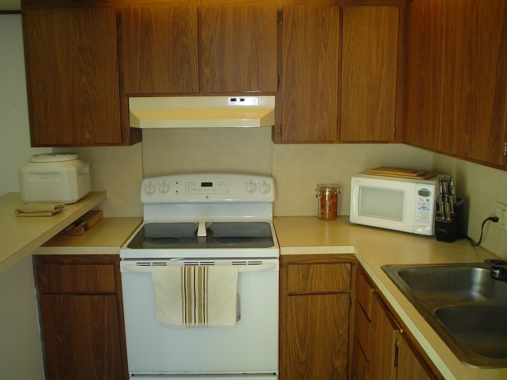 1445 Masters Circle, Unit 157 Delray Beach, FL 33445 - Photo 10 of 23 a utility room with dryer and washer