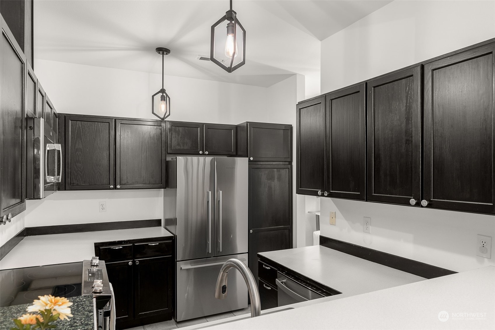 8828 238th Street Southwest, Unit B2 Edmonds, WA 98026 - Photo 12 of 26 Gallery Image 12