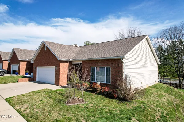 $289,900 | 112 Southridge Drive, Unit 12, Greeneville, TN 37743