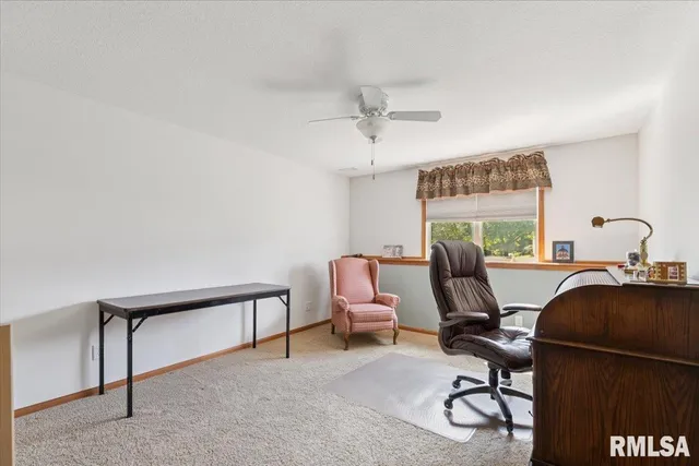 $479,900 | 1301 West 62nd Court, Davenport, IA 52806