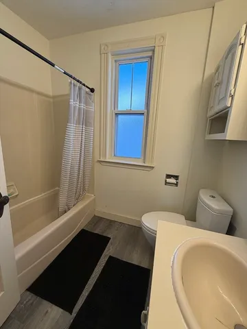 $3,000 | 20 Central Avenue, Unit 2, Danvers, MA 01923