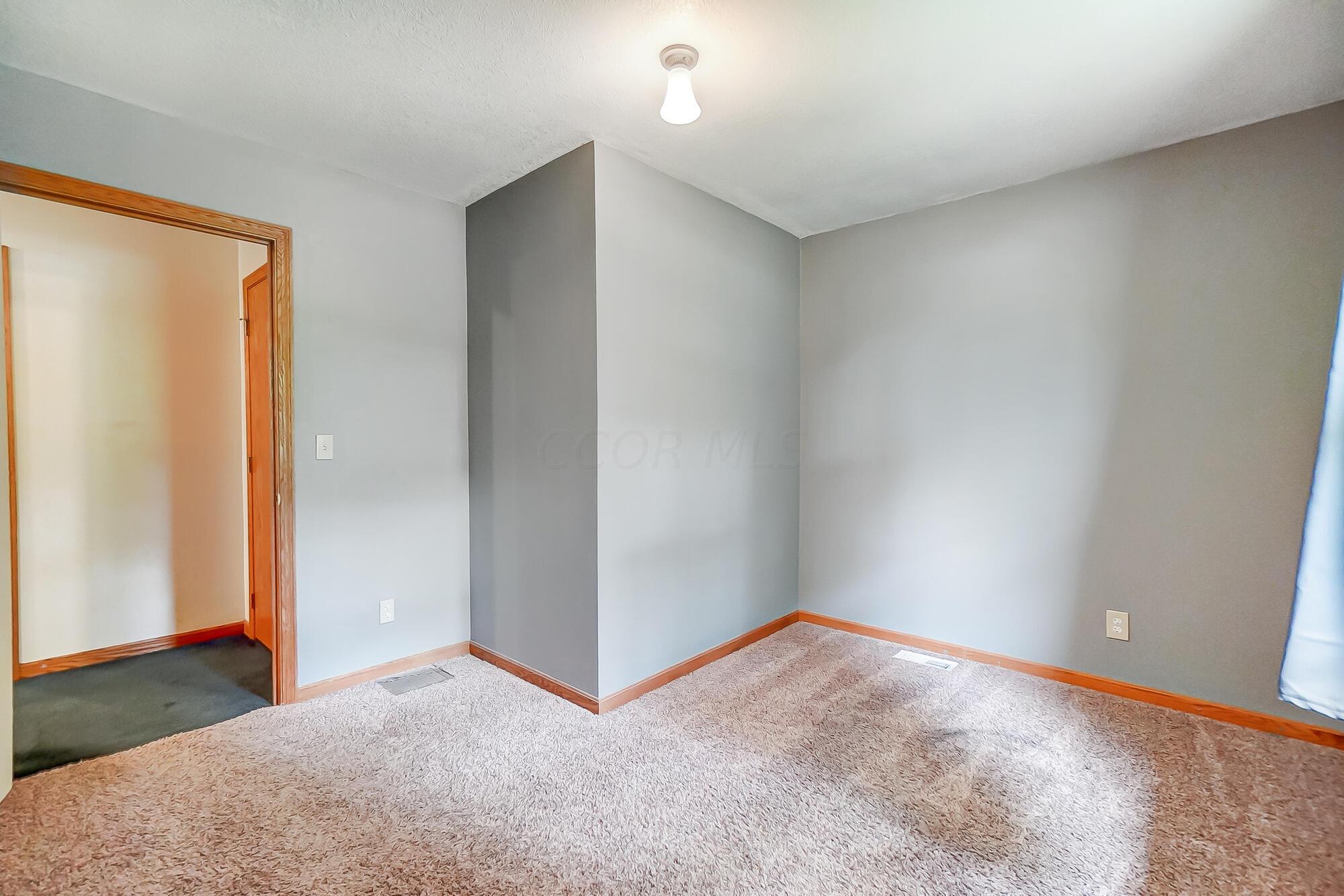 18256 Utica Road Utica, OH 43080 - Photo 20 of 48 Second Bedroom