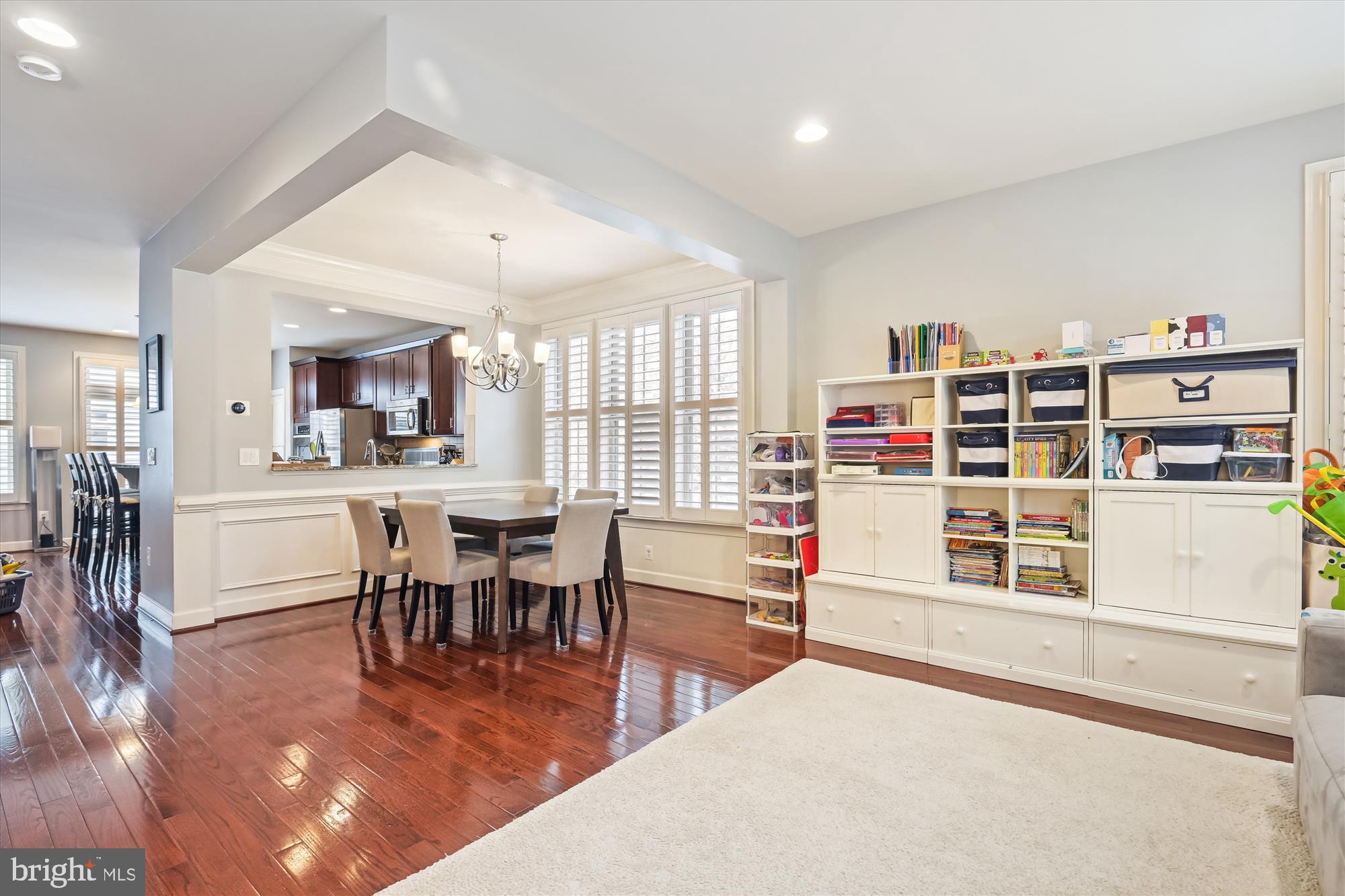 3441 Kemper Road Arlington, VA 22206 - Photo 12 of 52 Living Room