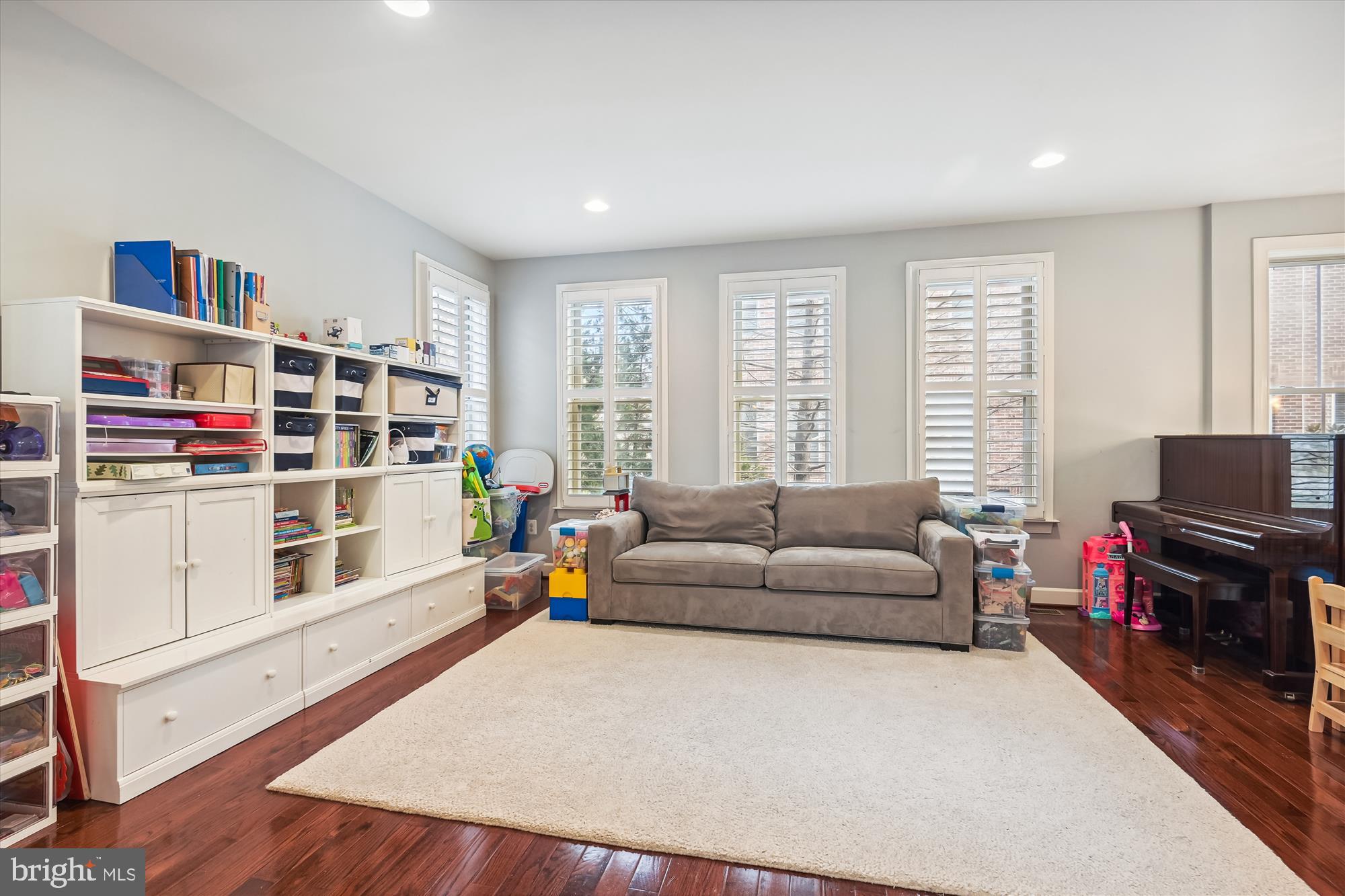 3441 Kemper Road Arlington, VA 22206 - Photo 10 of 52 Living Room