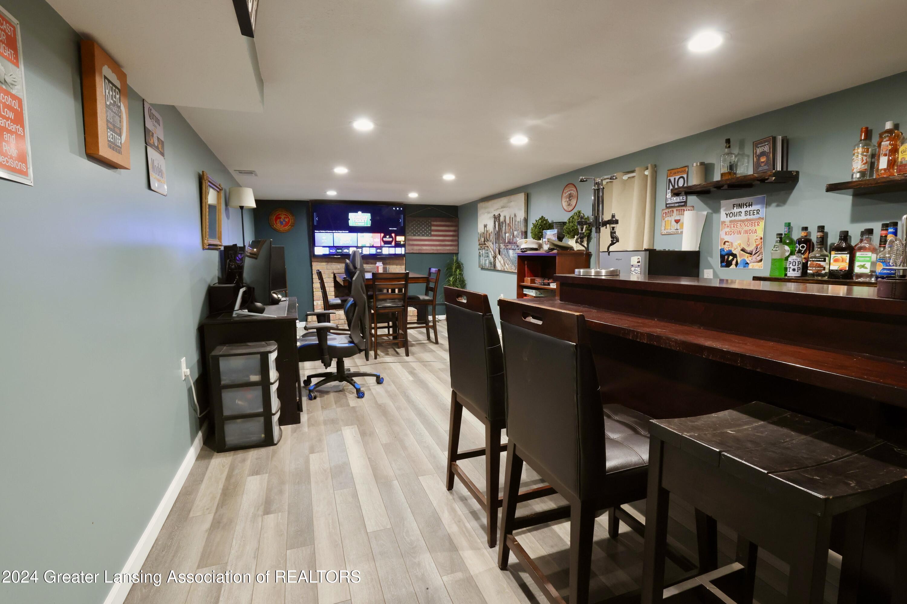 2505 Chatham Road Lansing, MI 48910 - Photo 16 of 31 Finished Basement