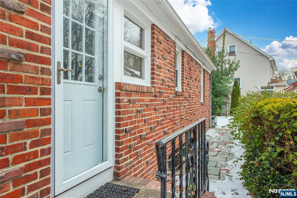 408 Washington Avenue Montclair, NJ 07042 - Photo 37 of 42