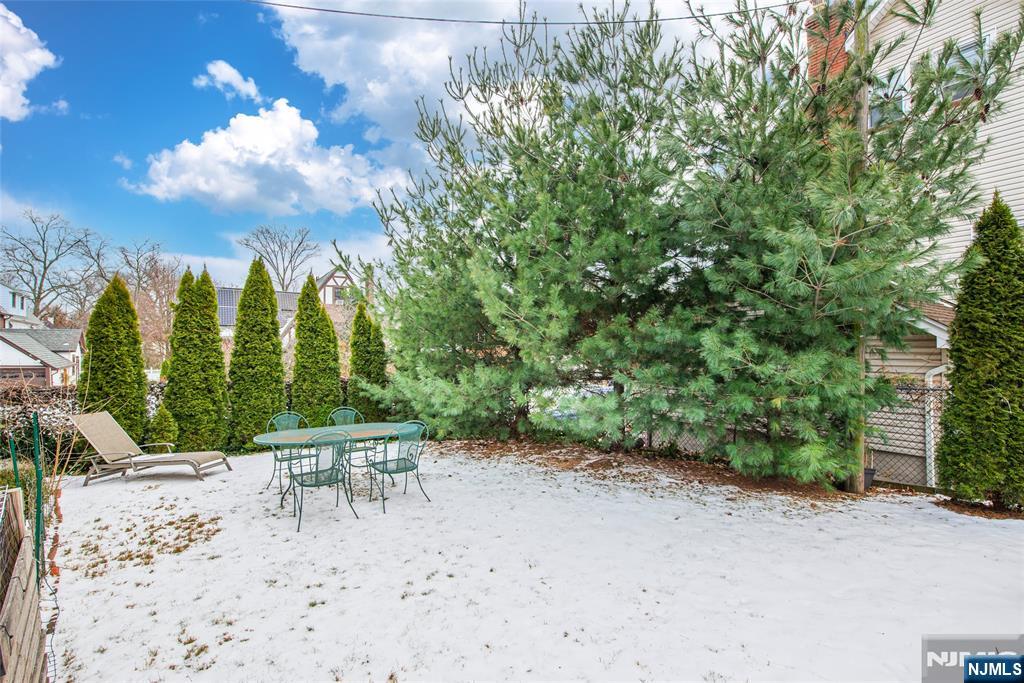 408 Washington Avenue Montclair, NJ 07042 - Photo 39 of 42 a view of a with patio