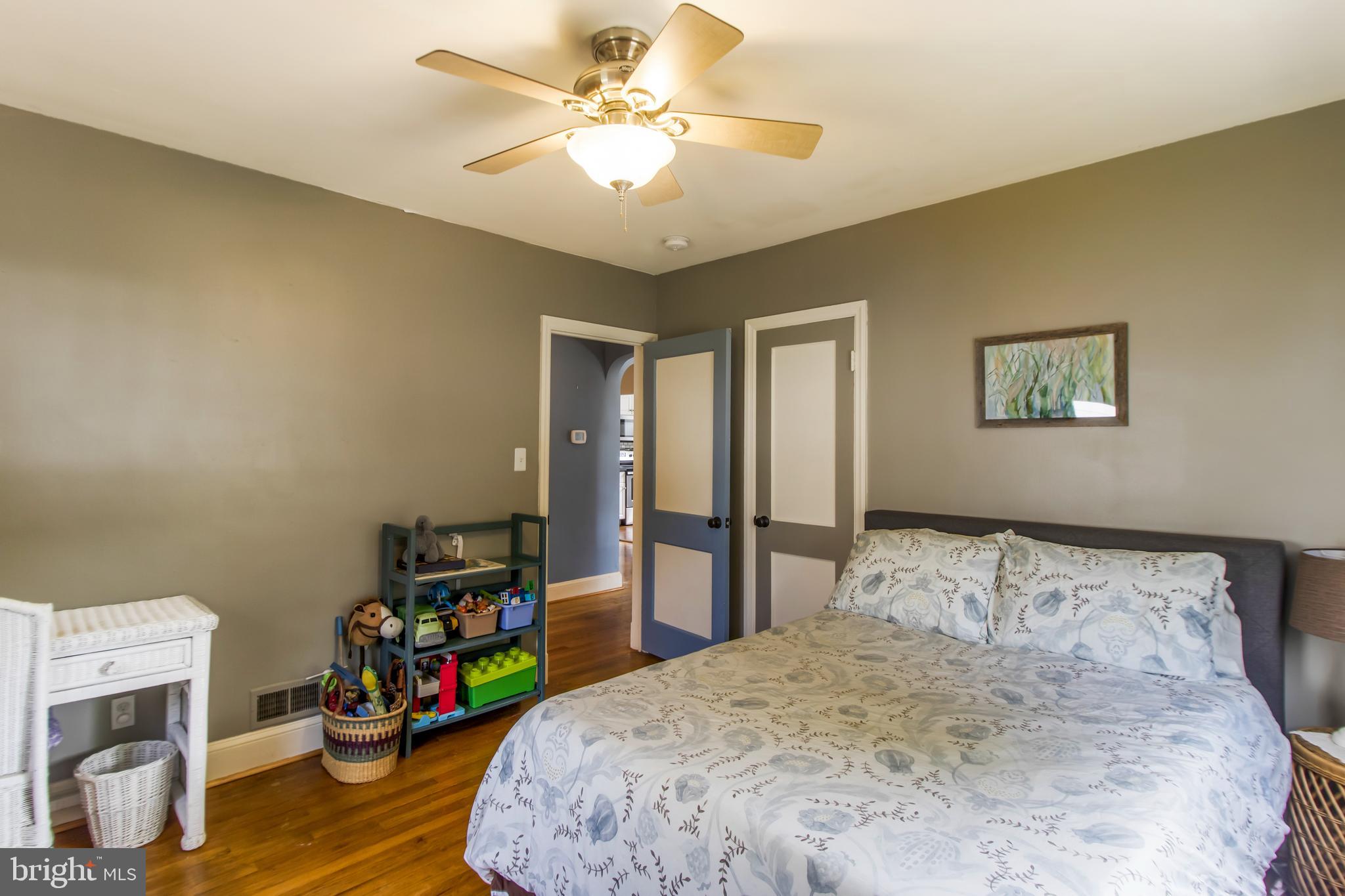 568 Forest View Road Linthicum Heights, MD 21090 - Photo 12 of 37