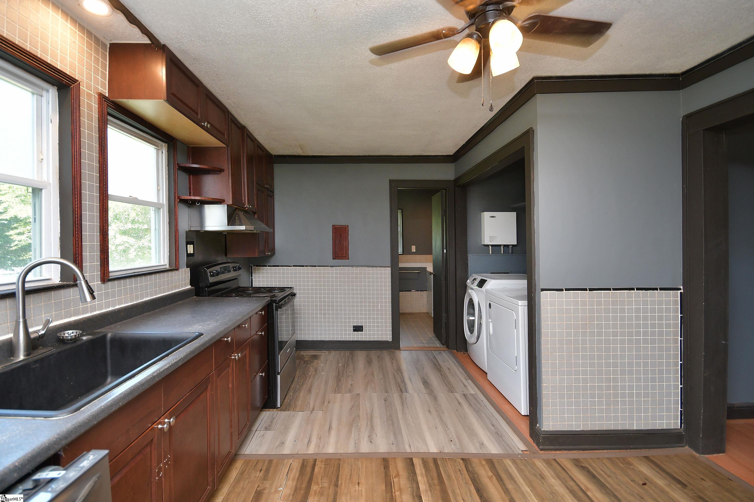 1218 Broadway Lake Road Anderson, SC 29621 - Photo 18 of 45