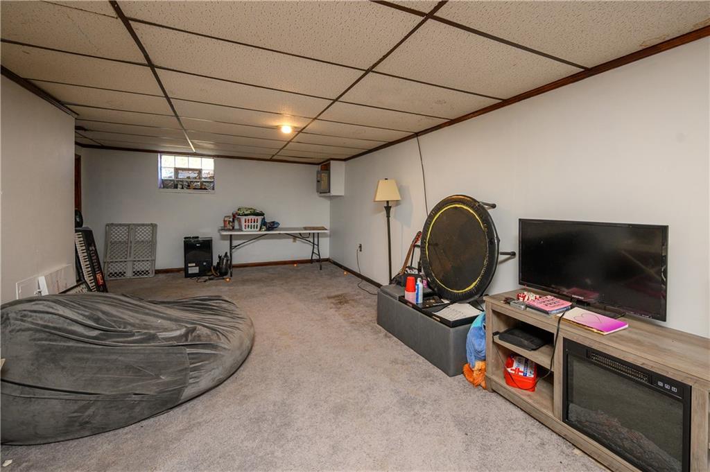 2057 Borland Road Pittsburgh, PA 15243 - Photo 19 of 25 Gallery Image 19