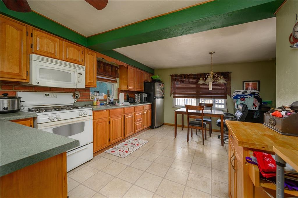2057 Borland Road Pittsburgh, PA 15243 - Photo 9 of 25 Gallery Image 9