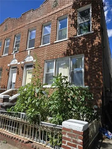 $998,000 | 691 Winthrop Street | Wingate