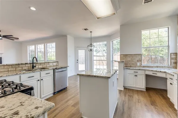 $2,795 | 4705 Sabine Street, Fort Worth, TX 76137