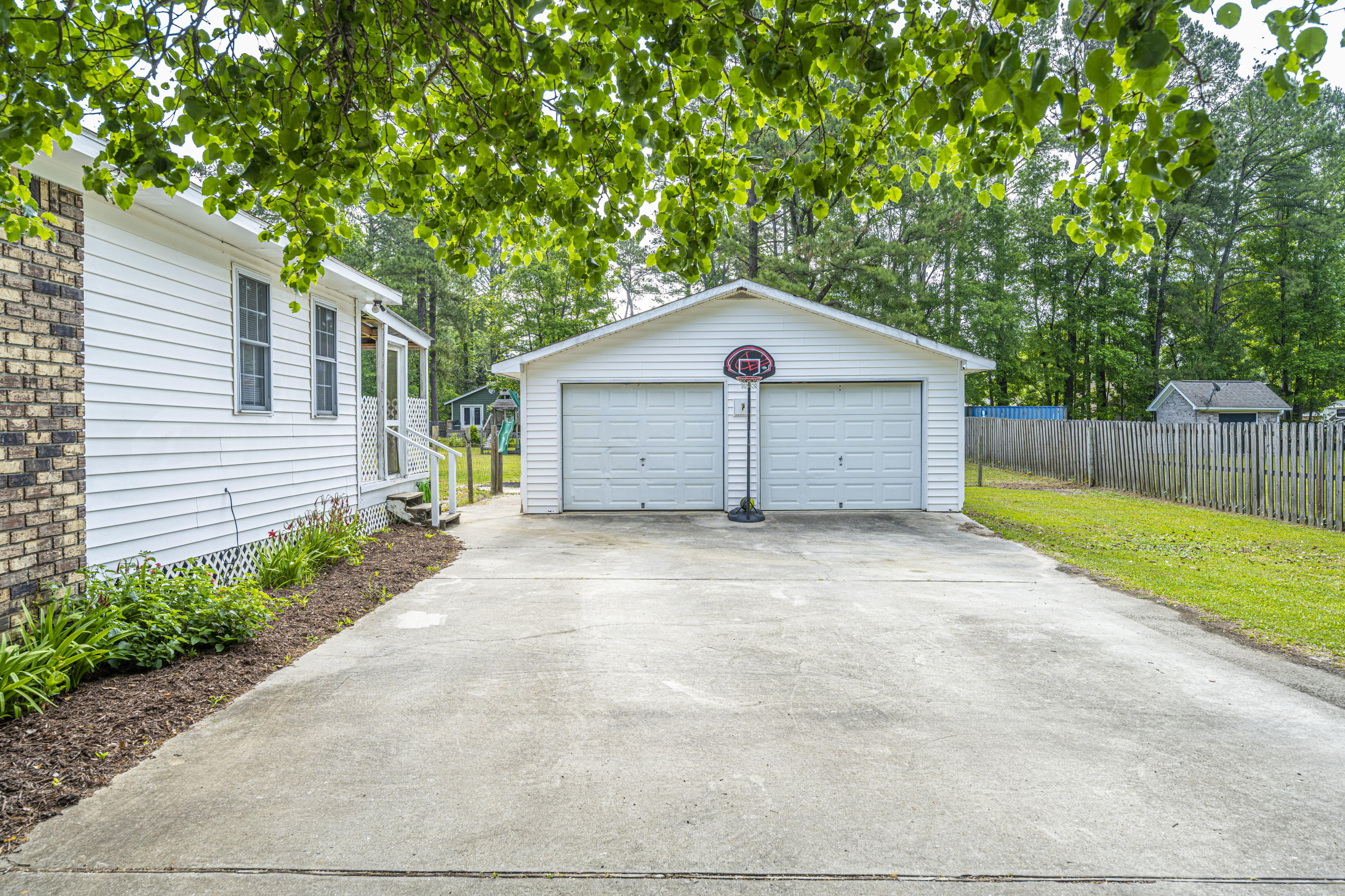 7230 Commodore Road Hollywood, SC 29449 - Photo 4 of 43 DSC_3416