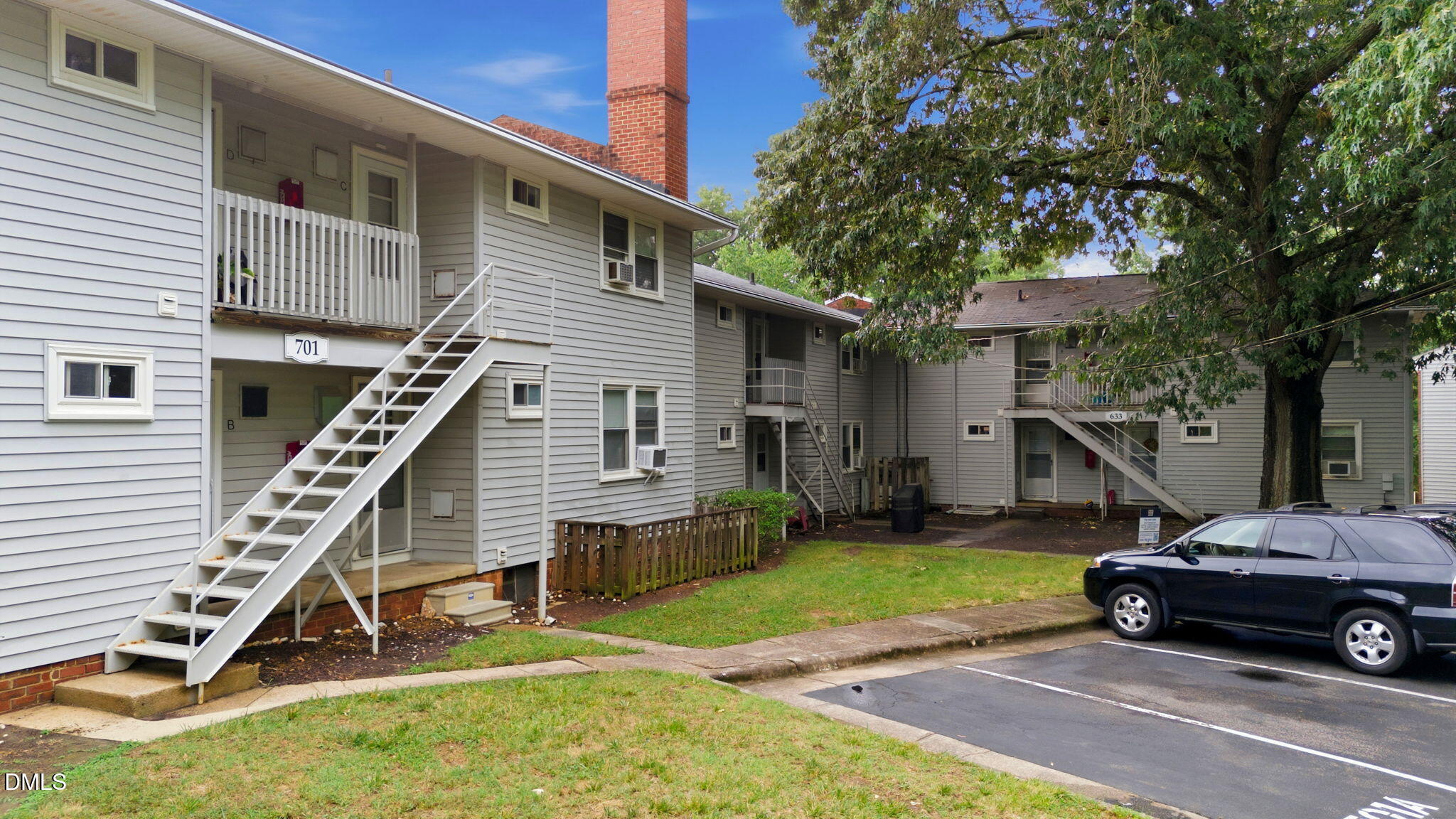 635 Daniels Street, Unit A Raleigh, NC 27605 - Photo 22 of 39 11-web-or-mls-DJI_20260623133456_0629_D