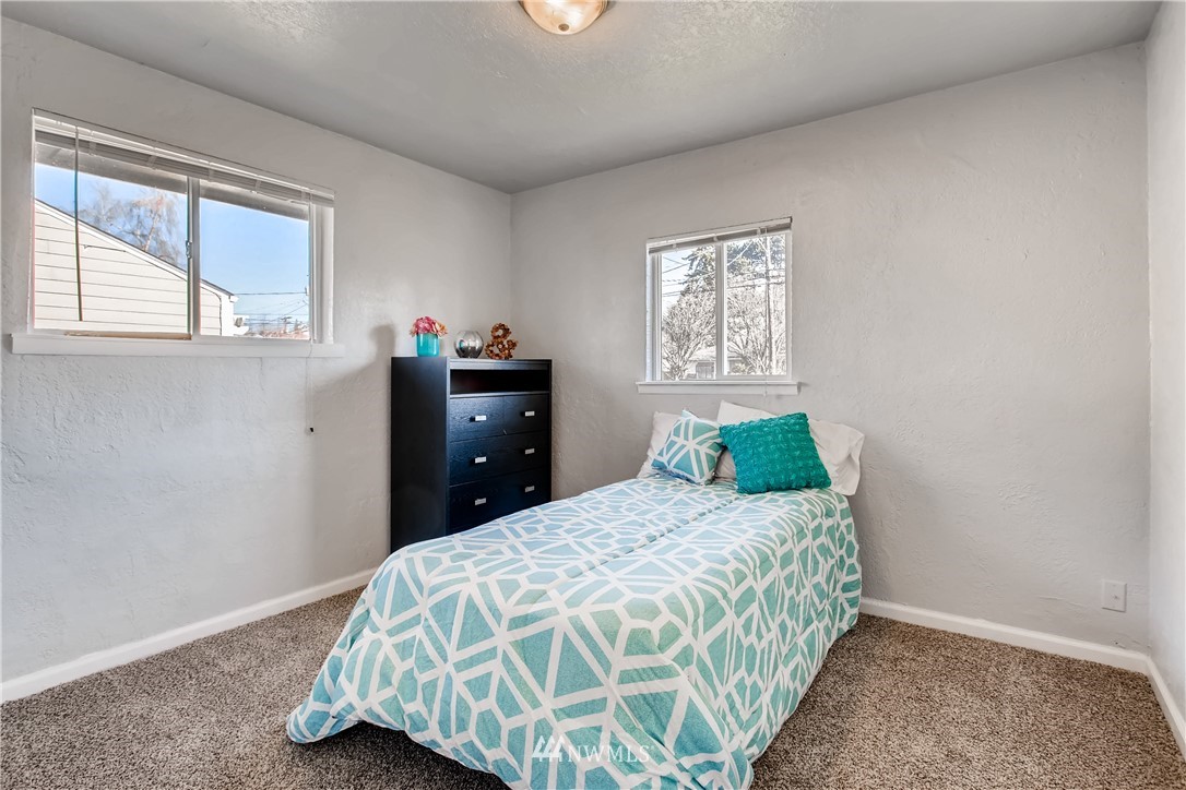 636 South Rochester Street Tacoma, WA 98465 - Photo 15 of 25