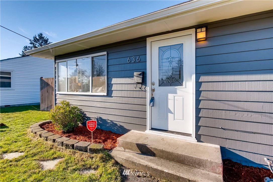 636 South Rochester Street Tacoma, WA 98465 - Photo 3 of 25