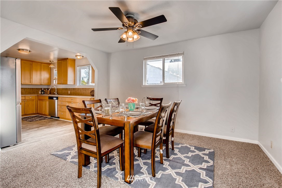 636 South Rochester Street Tacoma, WA 98465 - Photo 7 of 25