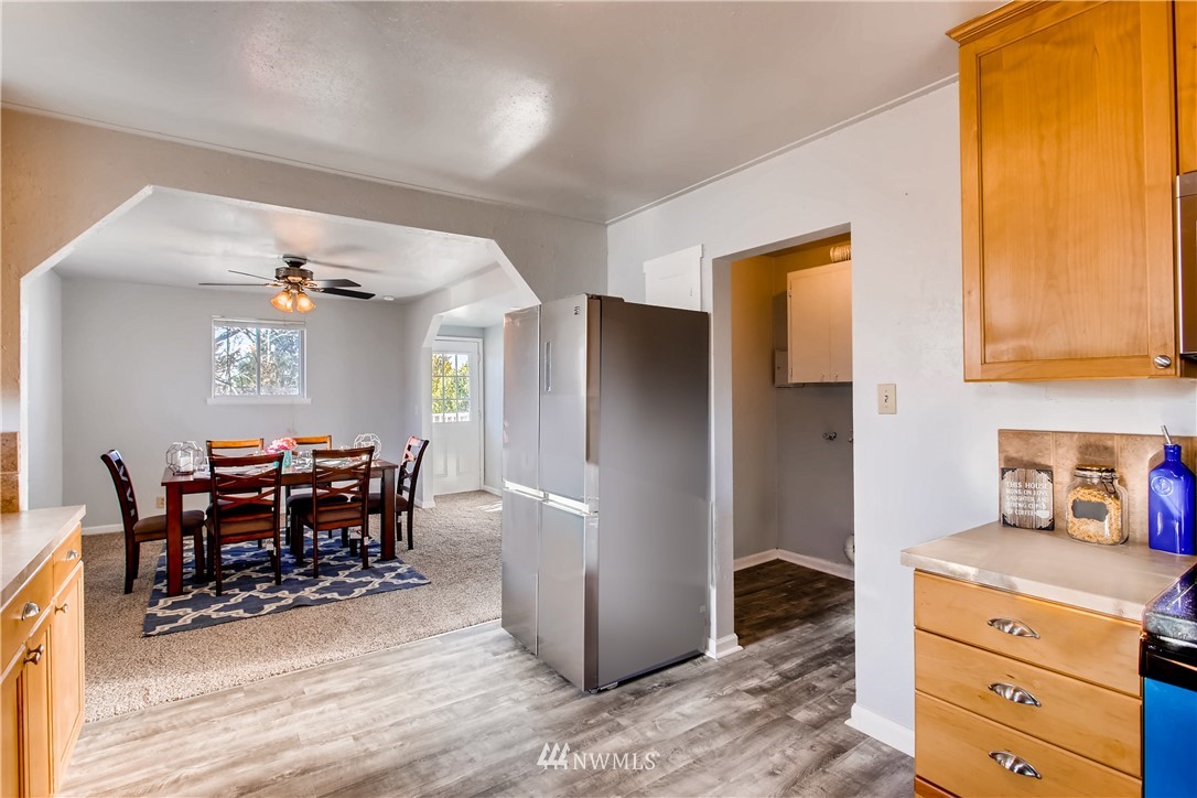 636 South Rochester Street Tacoma, WA 98465 - Photo 10 of 25