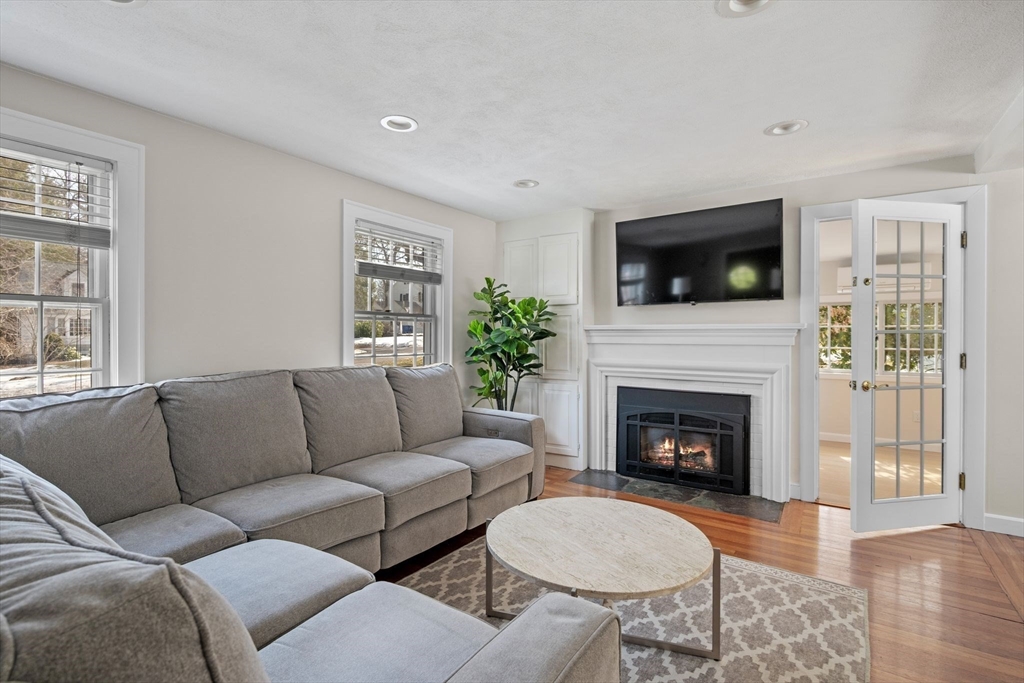 9 Oxbow Road Lynnfield, MA 01940 - Photo 15 of 31 Gallery Image 15