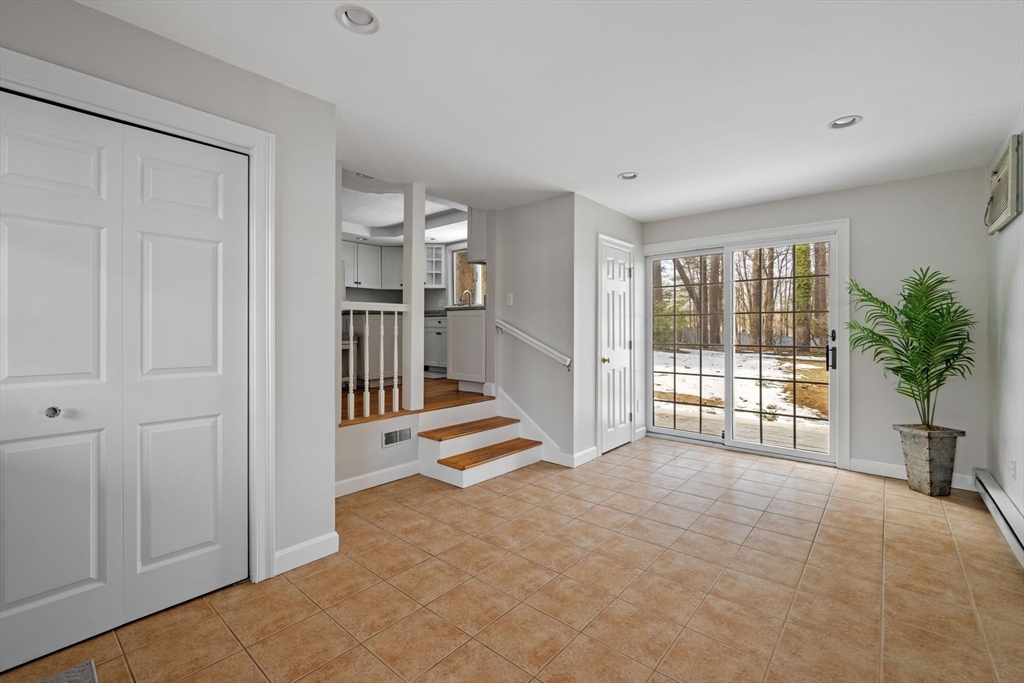 9 Oxbow Road Lynnfield, MA 01940 - Photo 9 of 31 Gallery Image 9