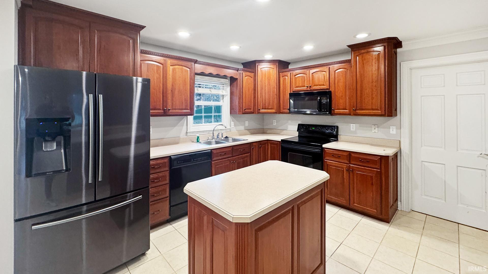 6777 Oak Grove Road Newburgh, IN 47630 - Photo 11 of 36 Gallery Image 11