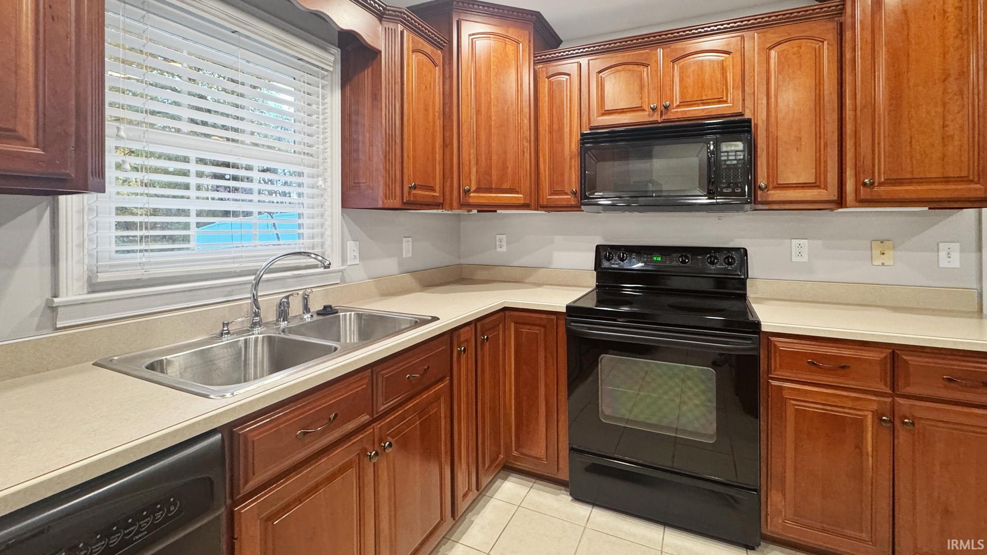 6777 Oak Grove Road Newburgh, IN 47630 - Photo 14 of 36 Gallery Image 14