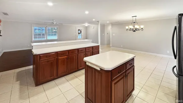 $535,000 | 6777 Oak Grove Road, Newburgh, IN 47630