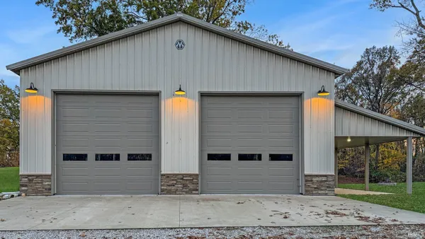 $535,000 | 6777 Oak Grove Road, Newburgh, IN 47630