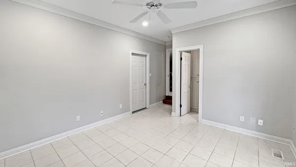 $535,000 | 6777 Oak Grove Road, Newburgh, IN 47630