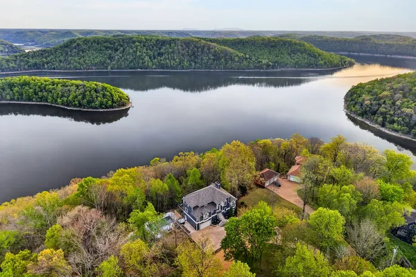 $1,499,000 | 1853 Lafever Ridge Road, Silver Point, TN 38582