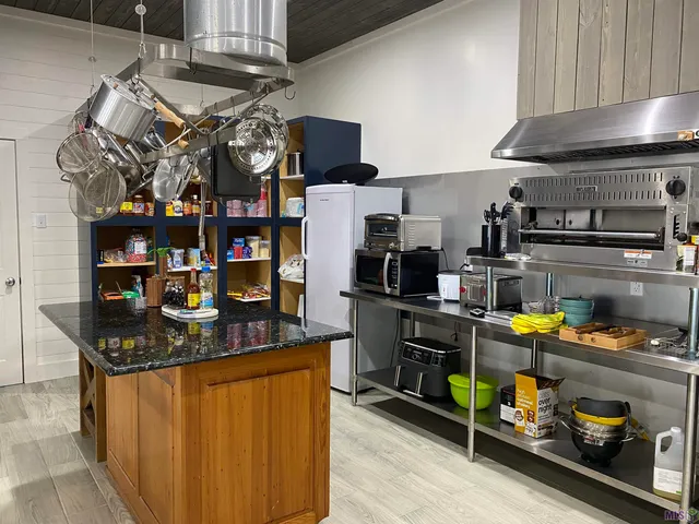 $1,540,000 | 7522 False River Drive, Oscar, LA 70762