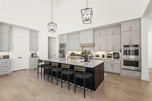 $1,145,000 | 112 Bentwood Meadow Lane, Montgomery, TX 77356