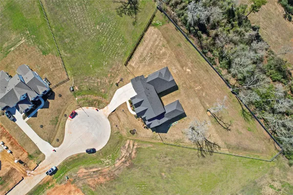 $1,145,000 | 112 Bentwood Meadow Lane, Montgomery, TX 77356