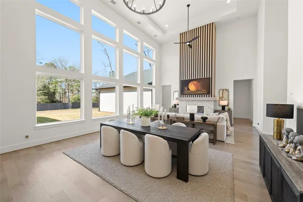 $1,145,000 | 112 Bentwood Meadow Lane, Montgomery, TX 77356