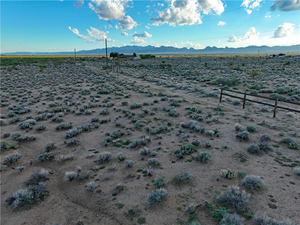 0 North Hoover Road Golden Valley, AZ 86413 - Photo 3 of 8 Yard
